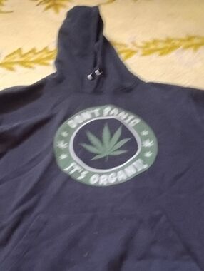 Source Unknown Black Hoodie with Green Leaf Graphic